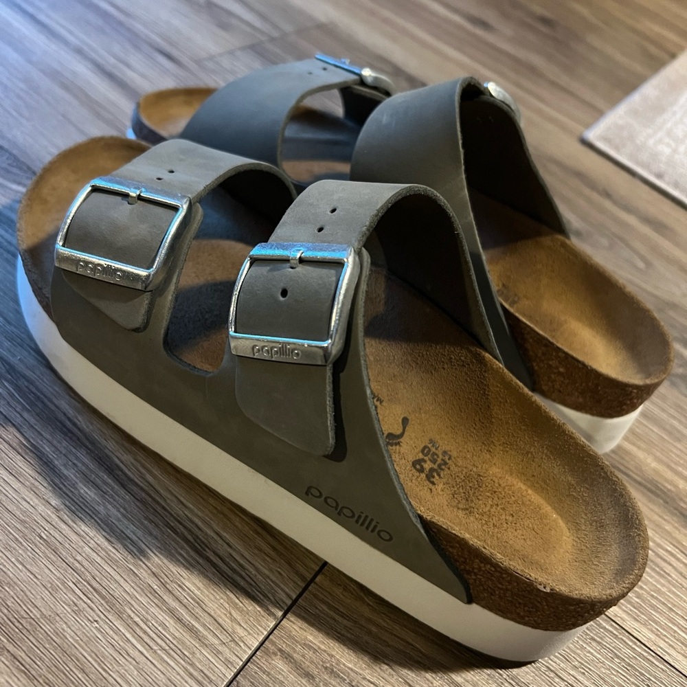 Arizona Platform Nubuck Leather Dove Gray - Size 39